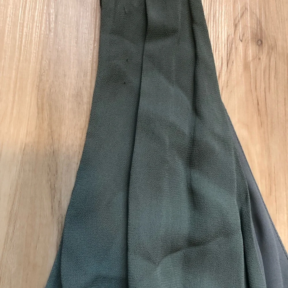 Babaton Maximilion Sleeveless V-Neck Wide-Leg Jumpsuit Teal Blue Green - Picture 9 of 12